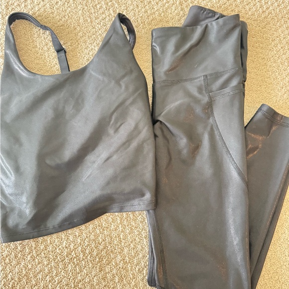 Shiny Black Old Navy Active Set - Picture 1 of 6